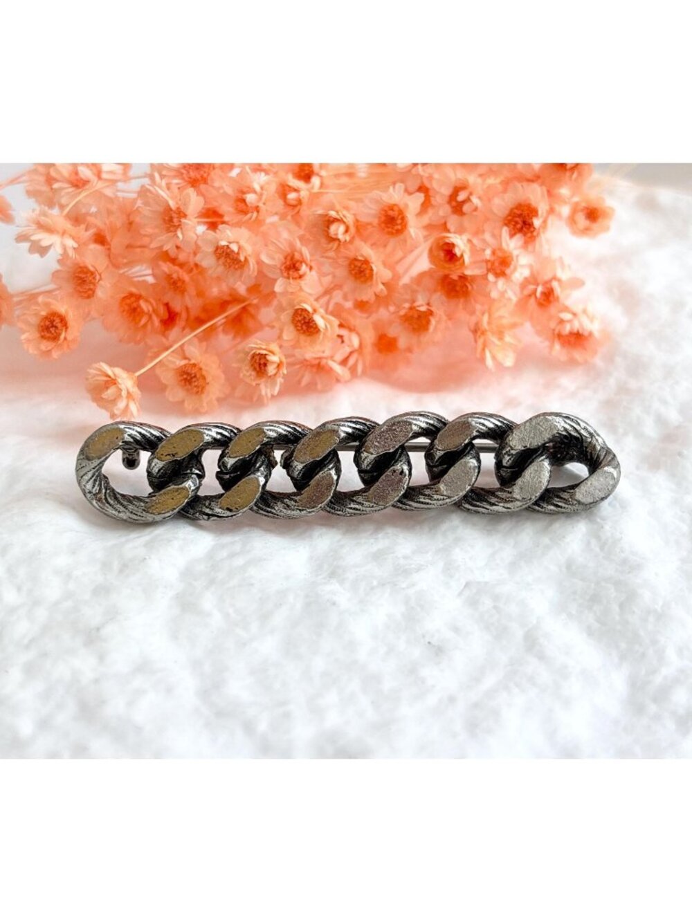 Silver Toned Chainlink Vintage Classic Chunky Brooch